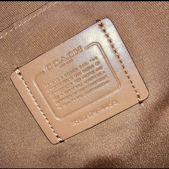 Coach shoulder bag - Picture 3 of 6